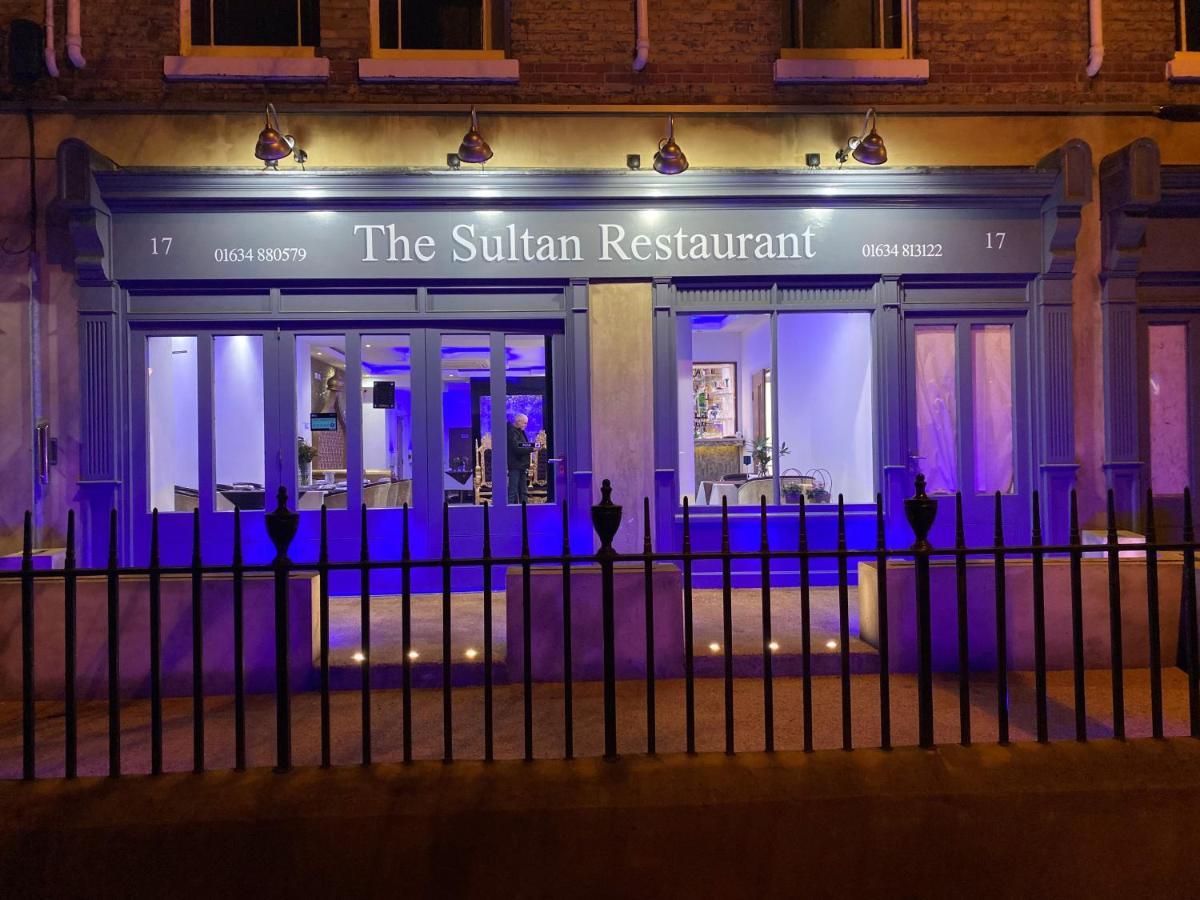 The Charles Hotel Chatham (Kent) Exterior foto